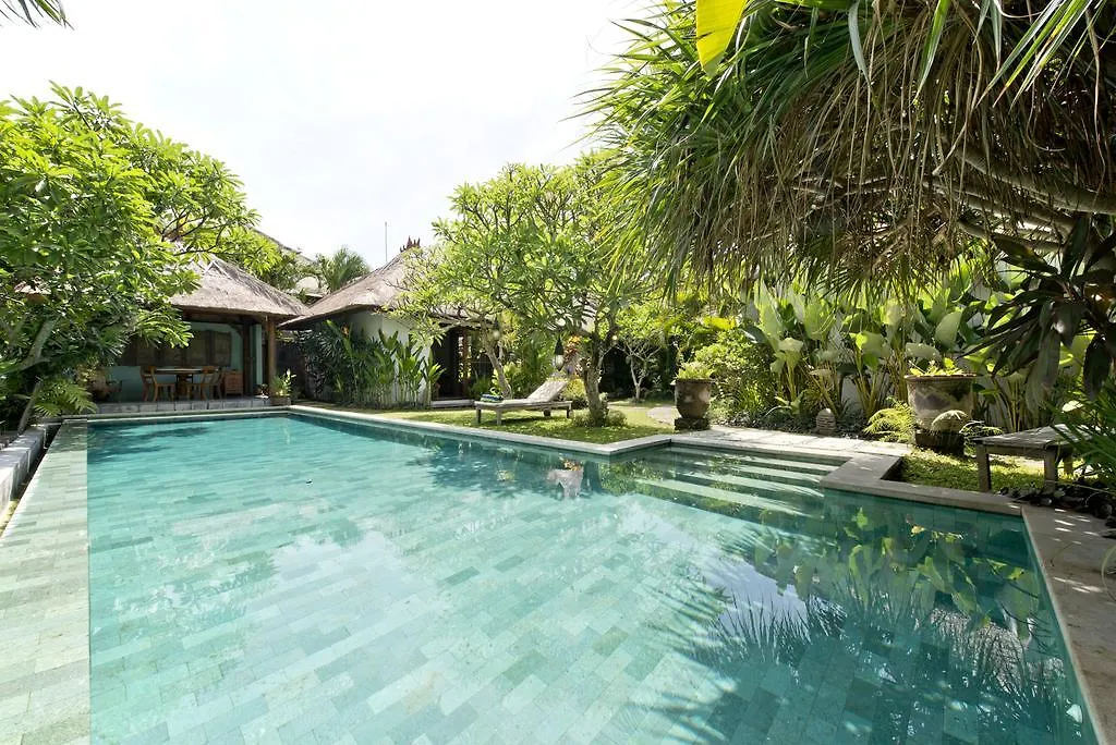 Bali Villa Aja ile iletişim